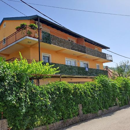 Apartments Mirkovic Цетинє Екстер'єр фото