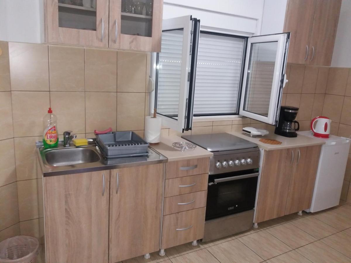 Apartments Mirkovic Цетинє Екстер'єр фото