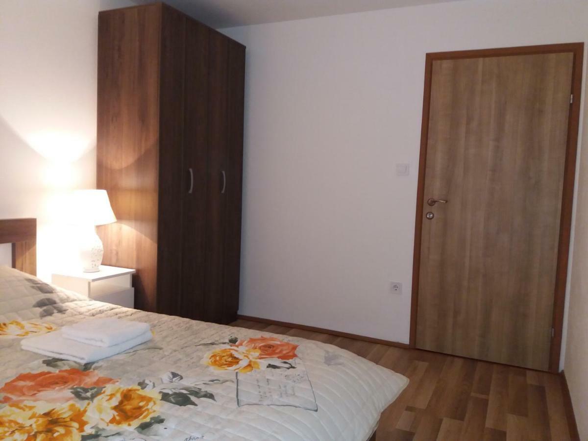 Apartments Mirkovic Цетинє Екстер'єр фото